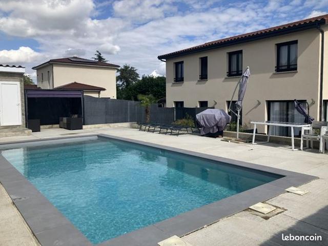 Villa 8 pièces 169 m²