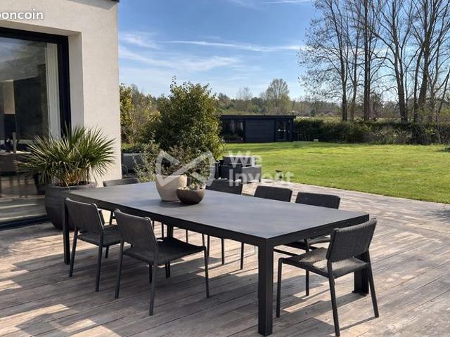 Villa 8 pièces 170 m²