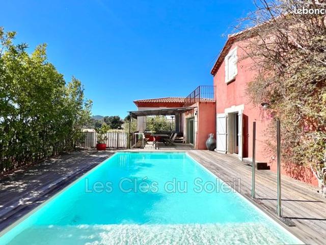 Villa 8 pièces 170 m²