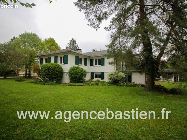 Villa 8 pièces 171 m²