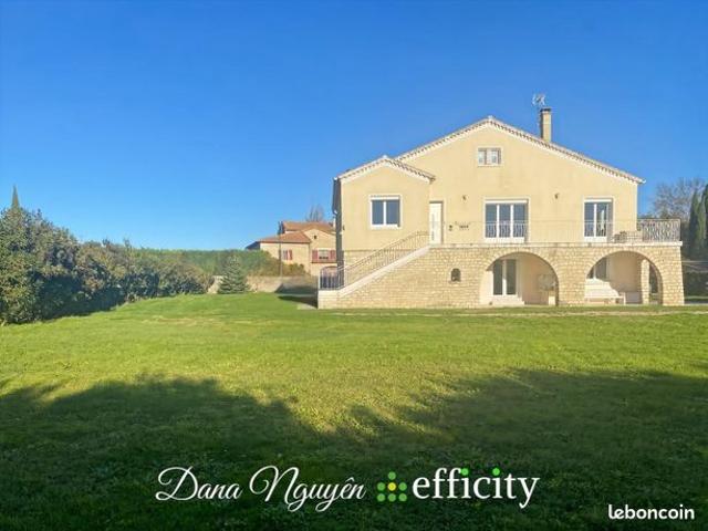 Villa 8 pièces 171 m²