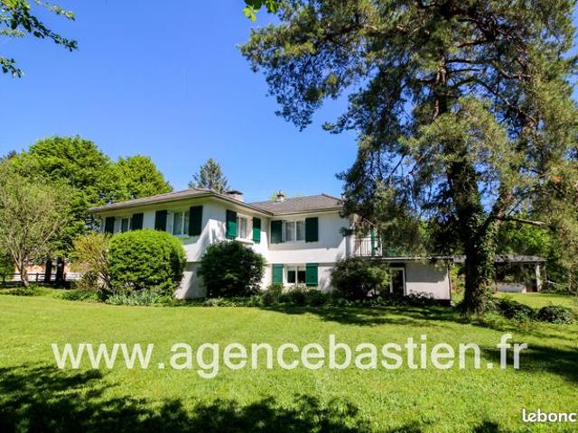 Villa 8 pièces 171 m²