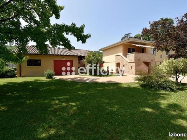 Villa 8 pièces 171 m²