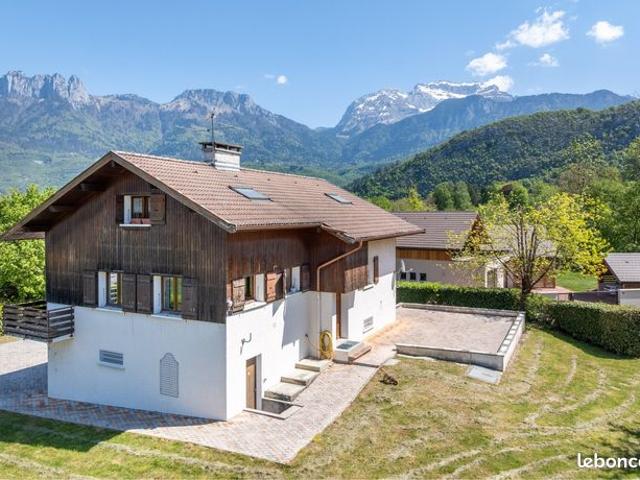 Villa 8 pièces 173 m²