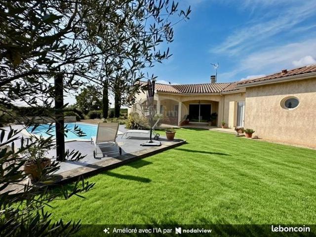 Villa 8 pièces 174 m²