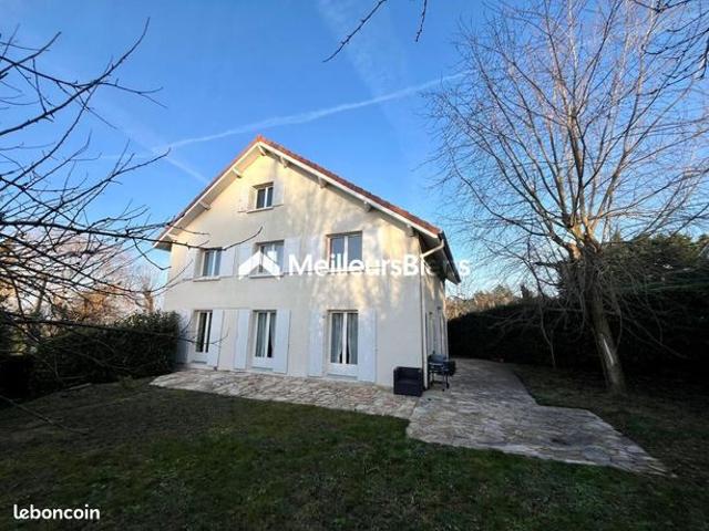 Villa 8 pièces 175 m²