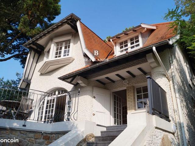 Villa 8 pièces 177 m²