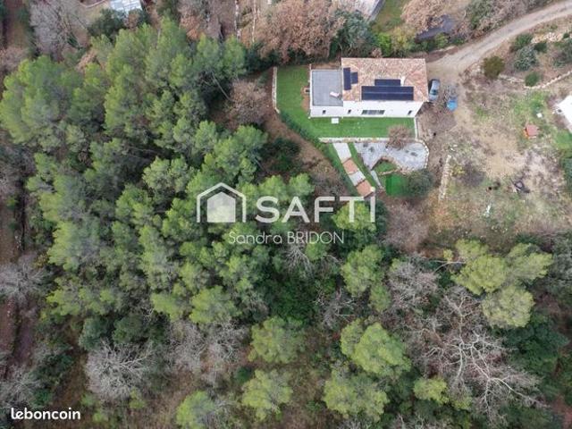 Villa 8 pièces 179 m²