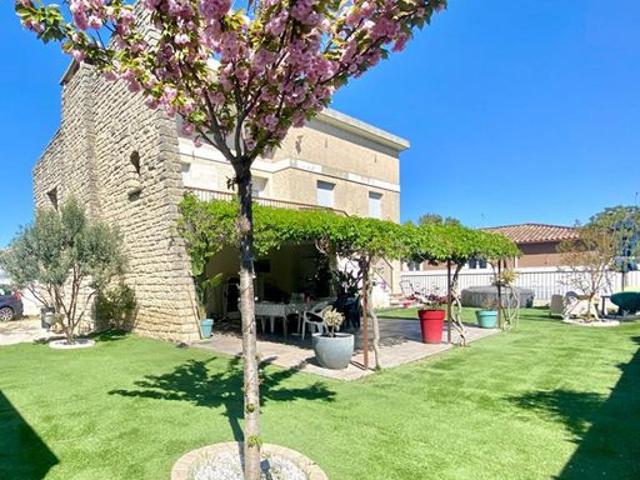 Villa 8 pièces 180 m²
