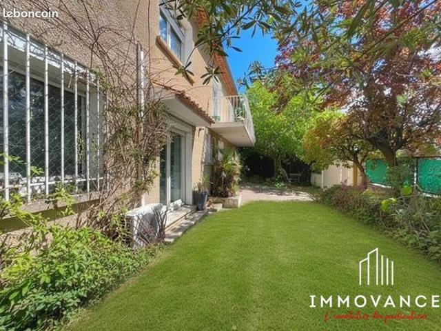 Villa 8 pièces 180 m²