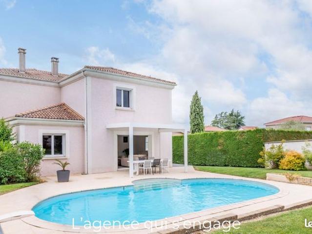 Villa 8 pièces 180 m²