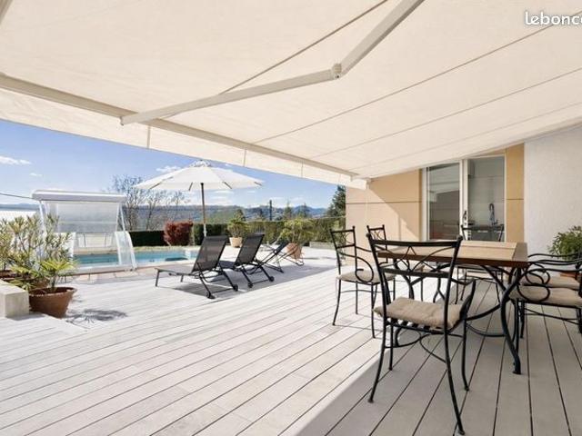 Villa 8 pièces 182 m²