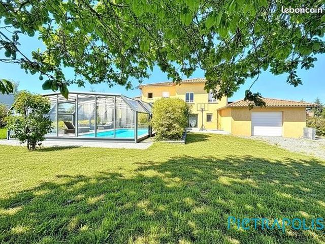 Villa 8 pièces 183 m²