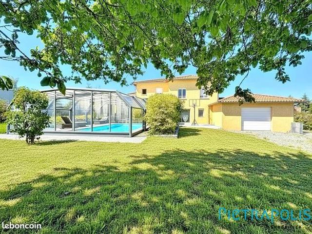 Villa 8 pièces 183 m²