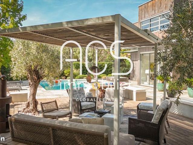Villa 8 pièces 183 m²