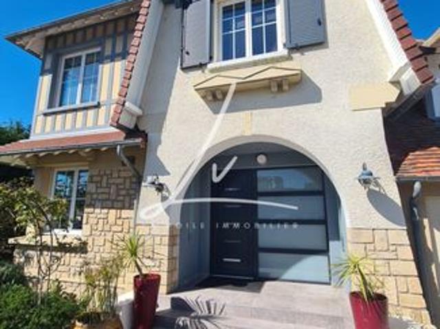 Villa 8 pièces 185 m²