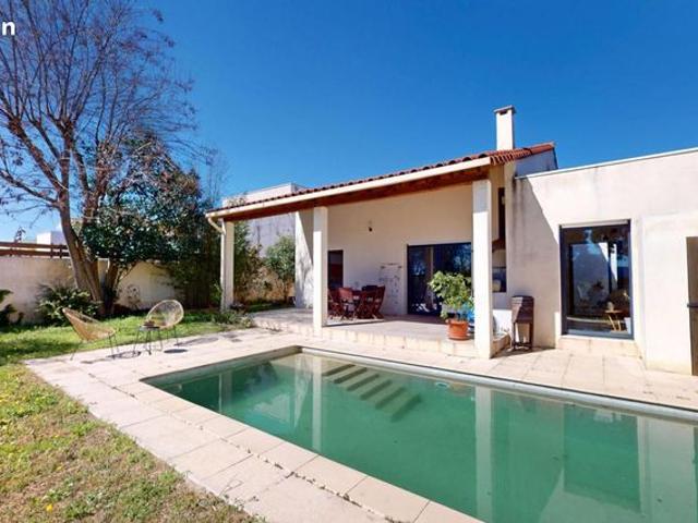 Villa 8 pièces 186 m²