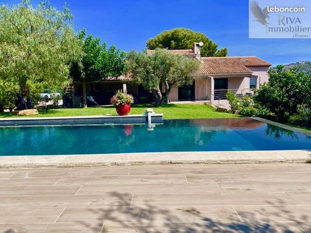 Villa 8 pièces 186 m²