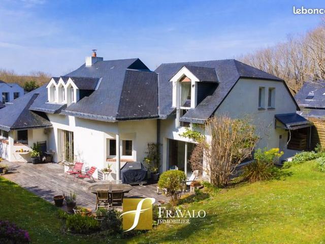 Villa 8 pièces 187 m²