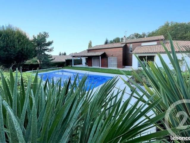 Villa 8 pièces 187 m²