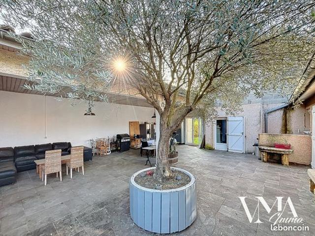 Villa 8 pièces 188 m²