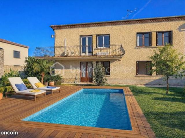 Villa 8 pièces 190 m²