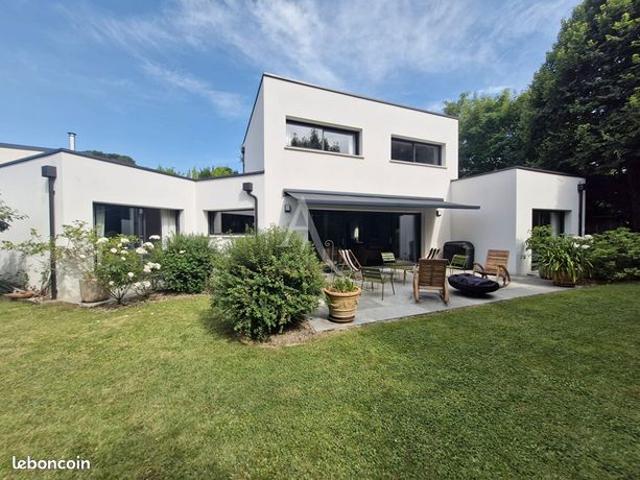 Villa 8 pièces 191 m²