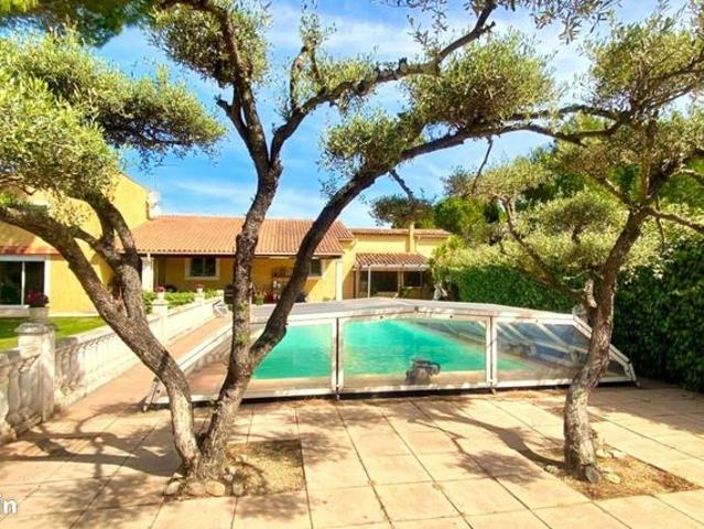 Villa 8 pièces 192 m²