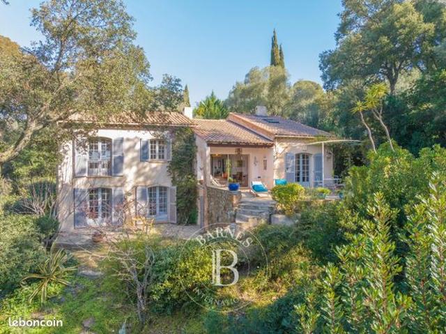 Villa 8 pièces 192 m²