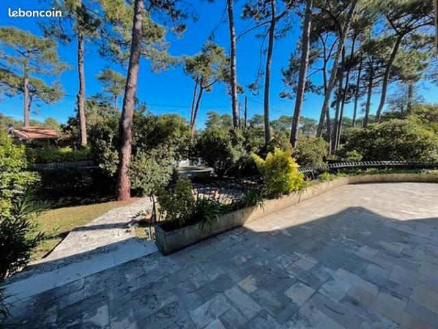 Villa 8 pièces 192 m²