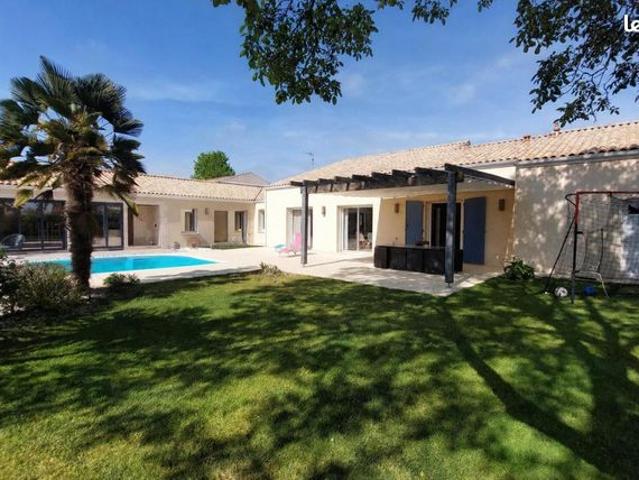 Villa 8 pièces 193 m²