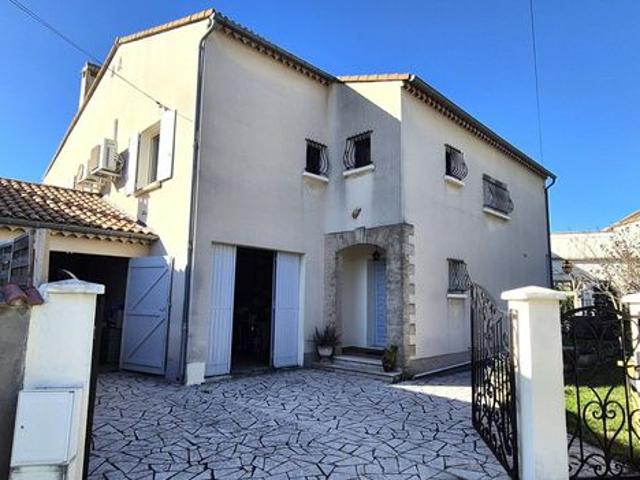 Villa 8 pièces 195 m²