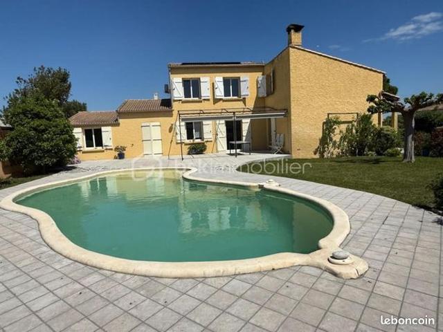Villa 8 pièces 195 m²