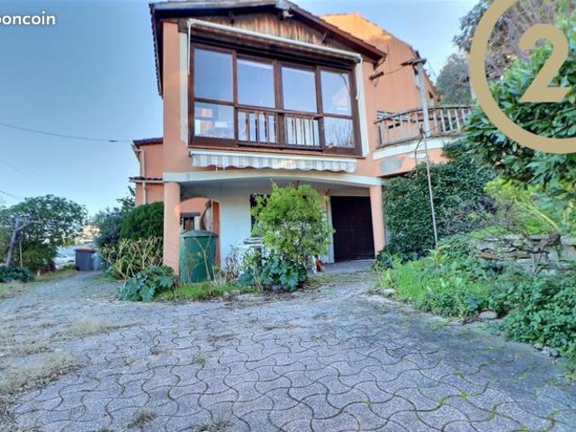 Villa 8 pièces 195 m²