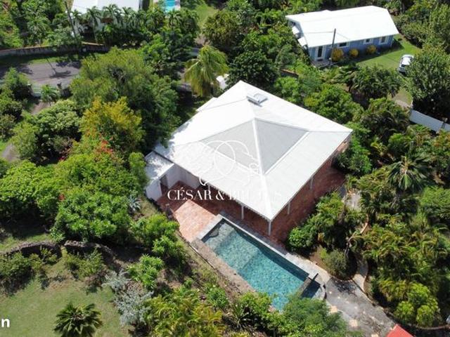 Villa 8 pièces 196 m²
