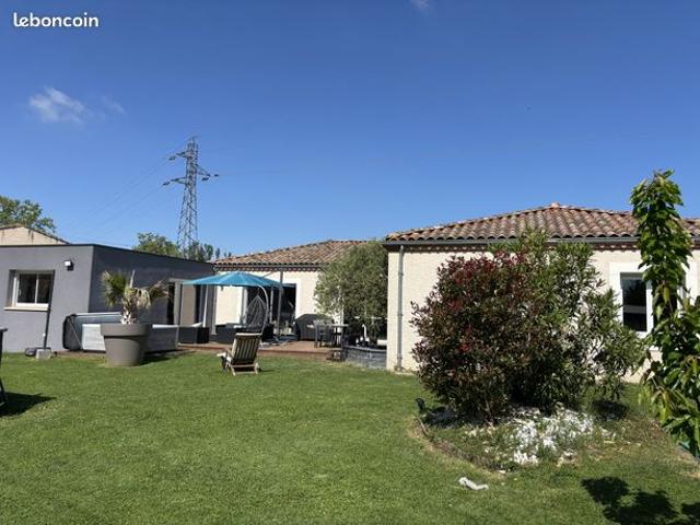 Villa 8 pièces 197 m²