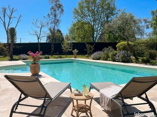 Villa 8 pièces 198 m²
