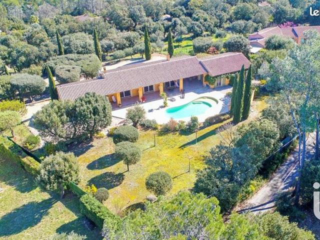 Villa 8 pièces 198 m²
