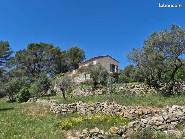 Villa 8 pièces 198 m²