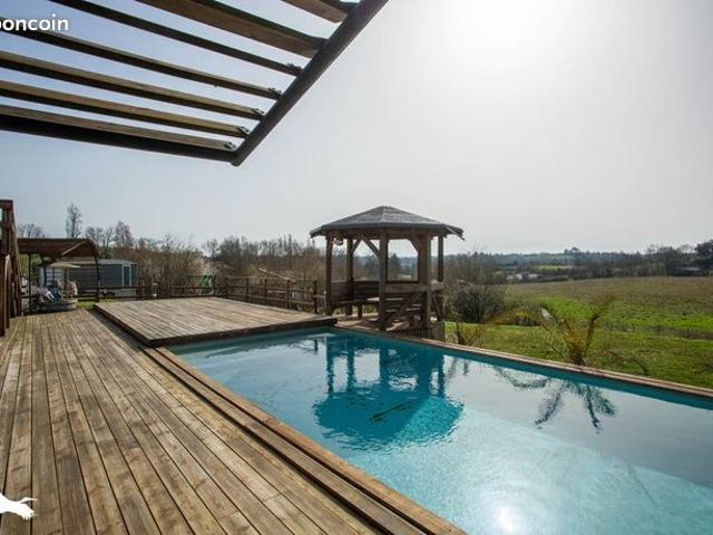 Villa 8 pièces 199 m²