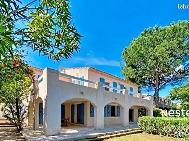 Villa 8 pièces 200 m²
