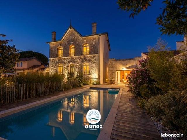 Villa 8 pièces 200 m²