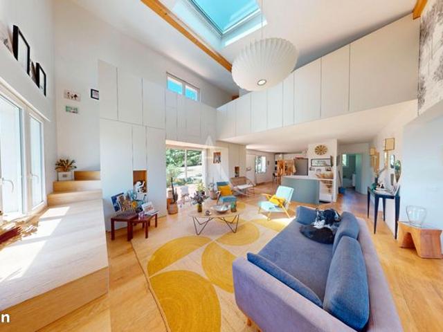 Villa 8 pièces 200 m²