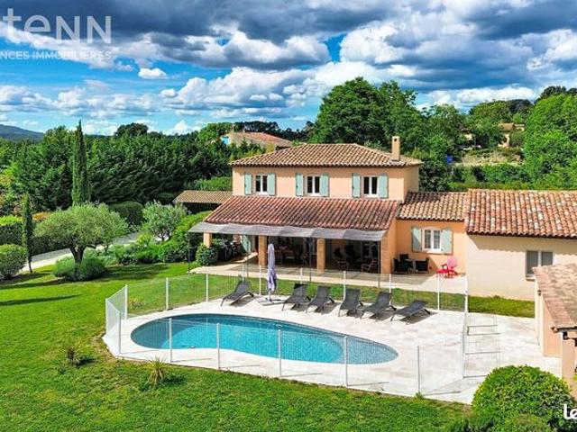 Villa 8 pièces 202 m²