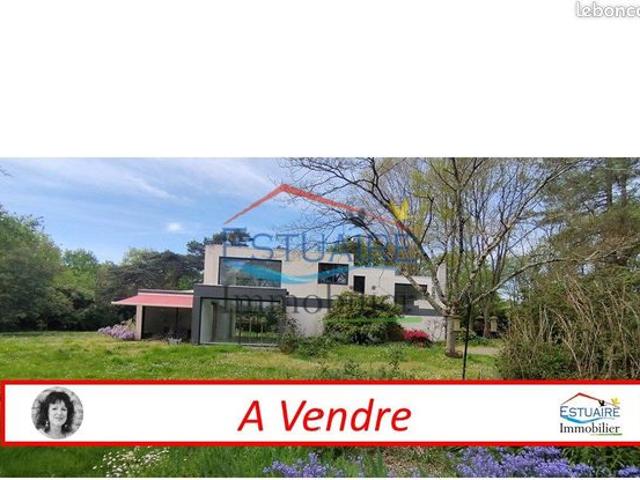 Villa 8 pièces 203 m²