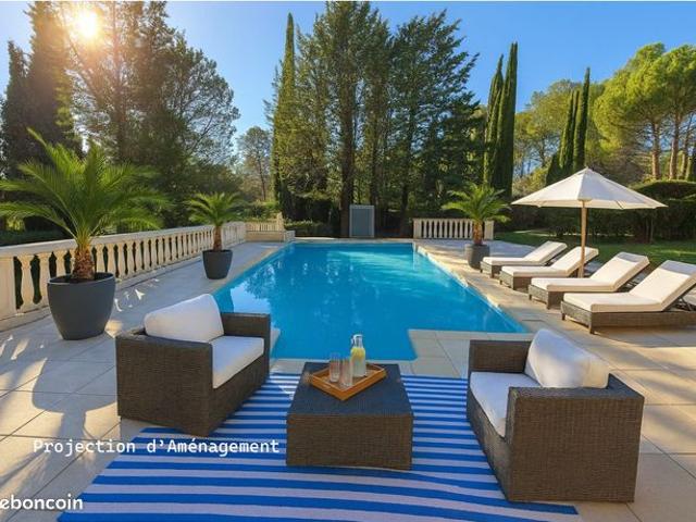 Villa 8 pièces 204 m²