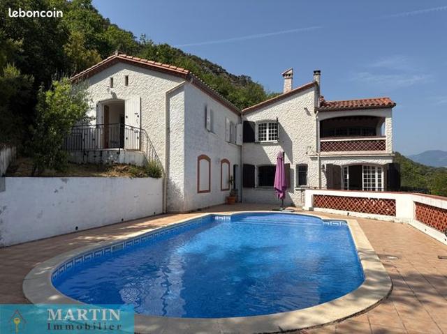 Villa 8 pièces 205 m²