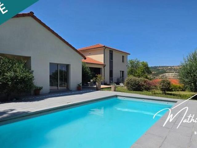 Villa 8 pièces 206 m²