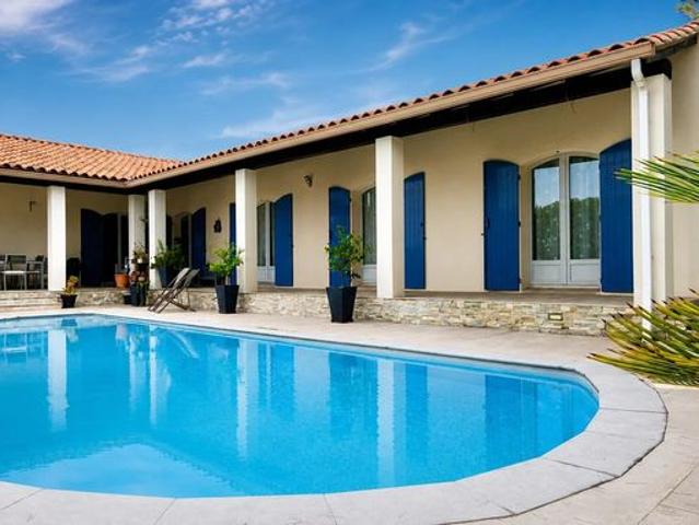 Villa 8 pièces 207 m²