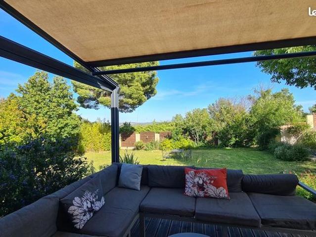 Villa 8 pièces 208 m²